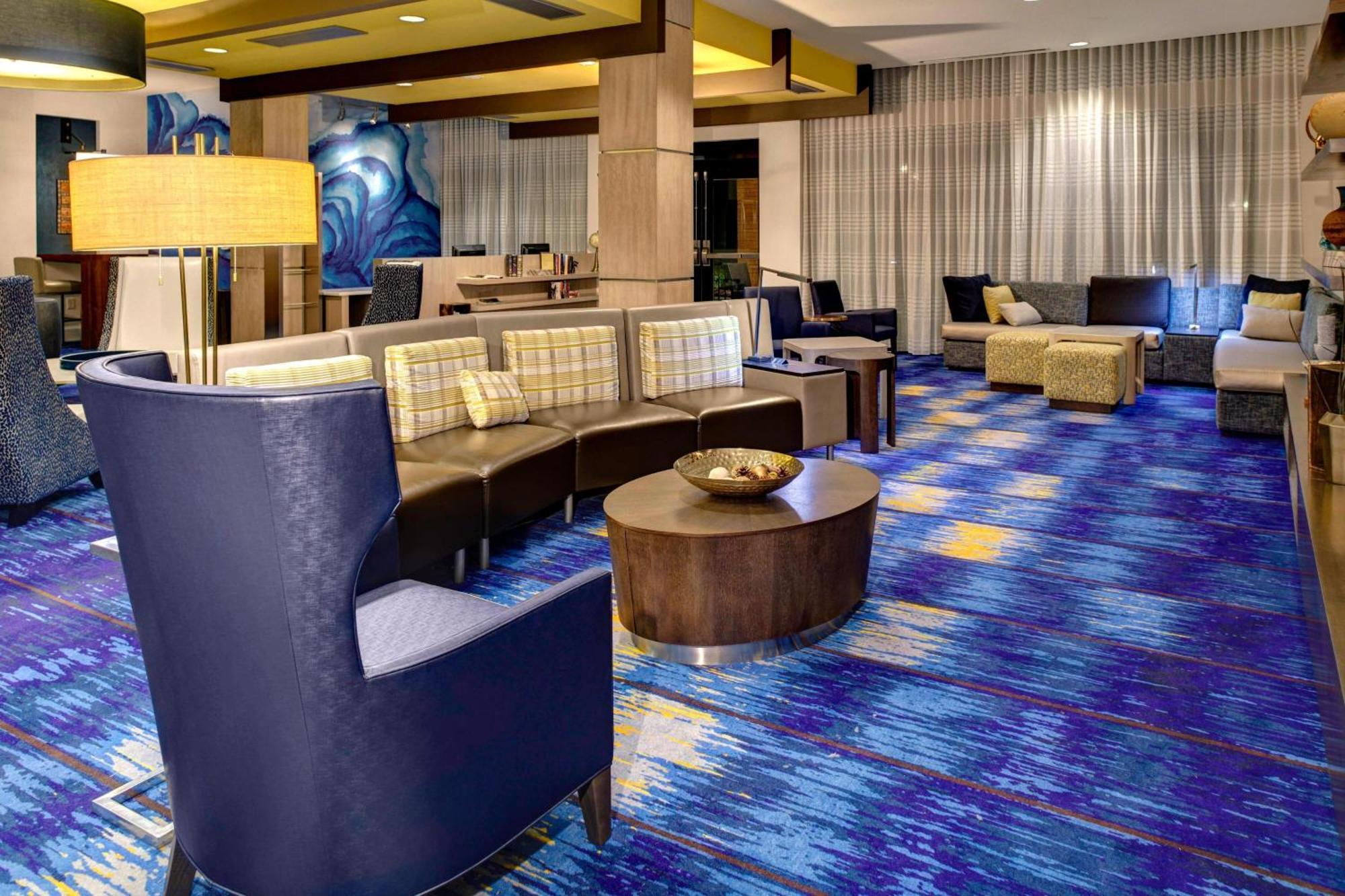 Courtyard By Marriott Carrollton Hotel Exterior photo