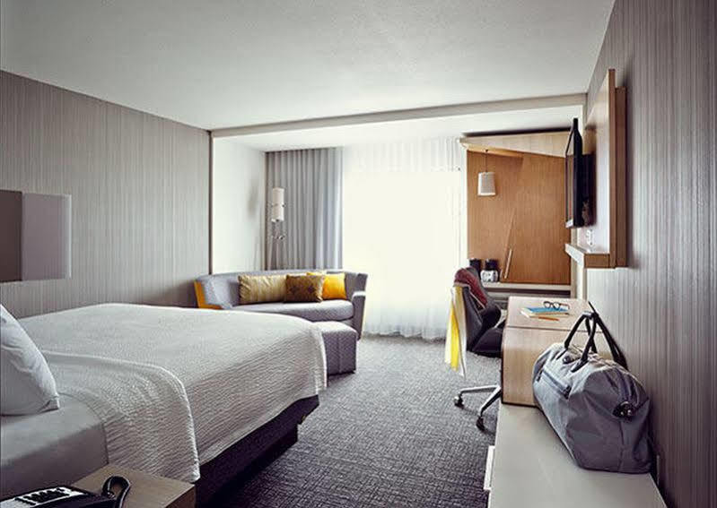 Courtyard By Marriott Carrollton Hotel Exterior photo